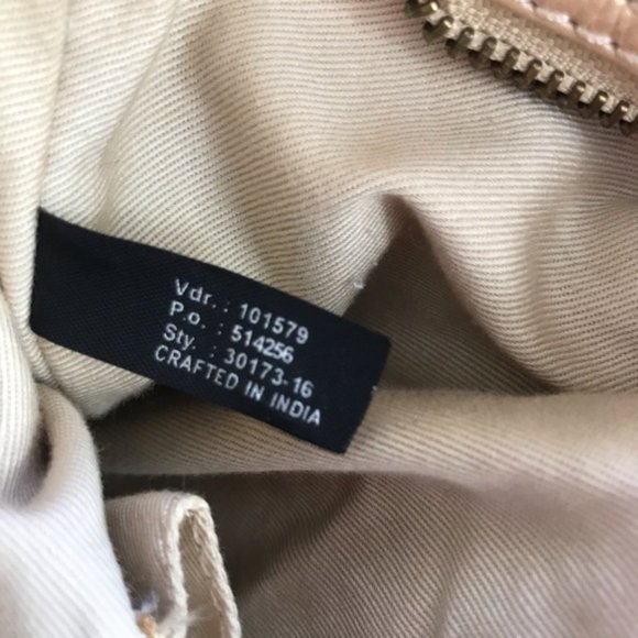 Wilson's Leather Heavy Gold Handbag - Picture 9 of 9